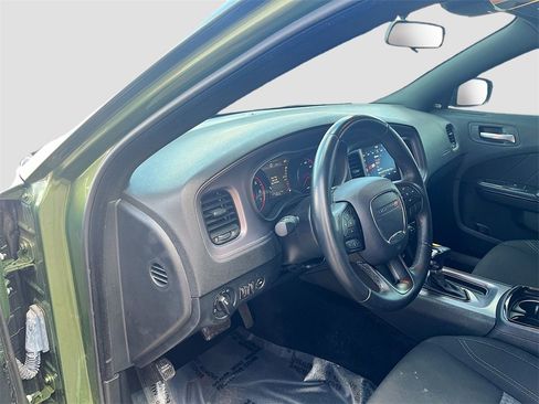 Used 2023 Dodge Charger SXT w/ Blacktop Package image 9
