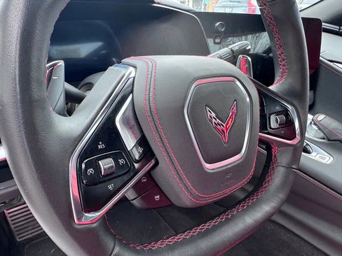 Used 2025 Chevrolet Corvette Stingray Coupe RWD image 36