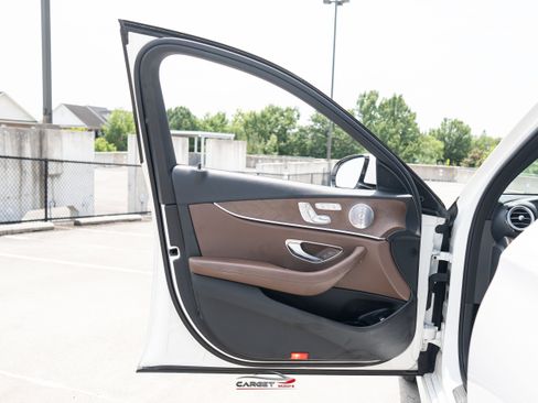Used 2019 Mercedes-Benz E 450 4MATIC Sedan w/ Premium Package image 44