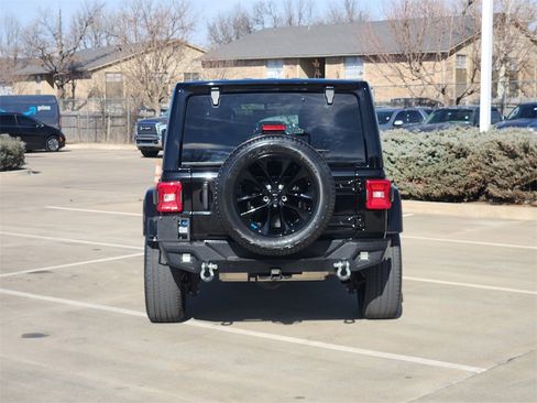 Used 2022 Jeep Wrangler Unlimited Sahara w/ Cold Weather Group image 6