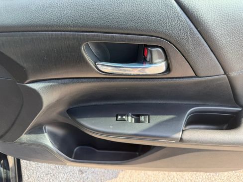 Used 2015 Honda Accord EX image 23