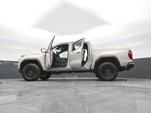 New 2026 GMC Canyon Elevation w/ Convenience Package image 34