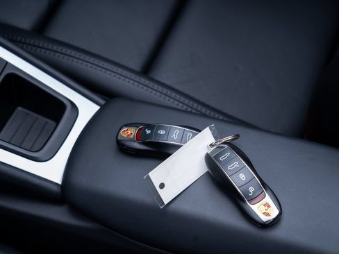 Used 2015 Porsche Boxster S RWD image 15