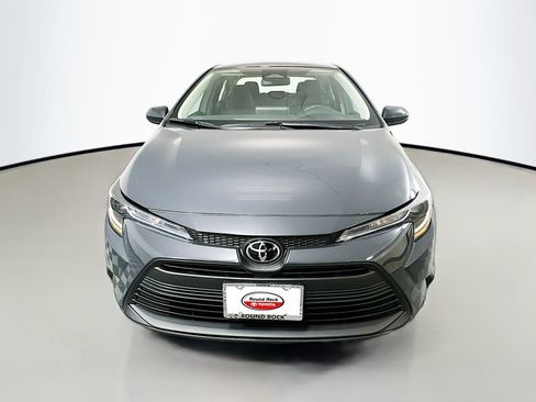 Certified 2025 Toyota Corolla LE FWD image 2