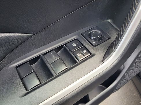 Used 2021 Toyota RAV4 XLE image 25