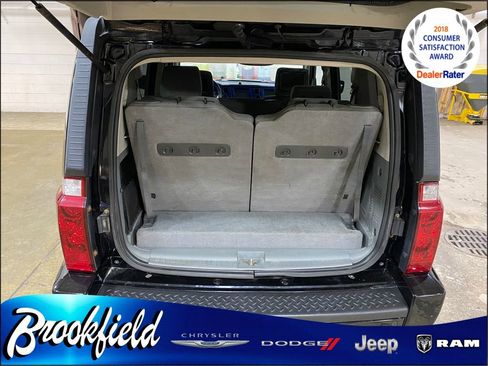 Used 2007 Jeep Commander Sport image 12