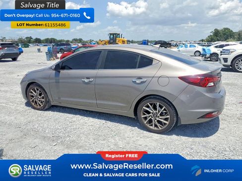 Used 2020 Hyundai Elantra Limited FWD image 3