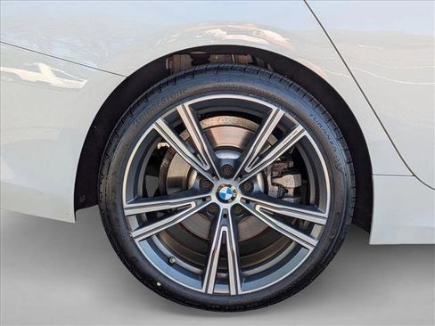 Used 2023 BMW 330i xDrive Sedan w/ Premium Package AWD/4WD image 23