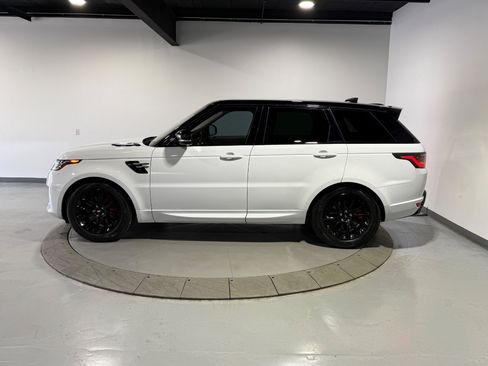 Used 2018 Land Rover Range Rover Sport SE AWD/4WD image 12