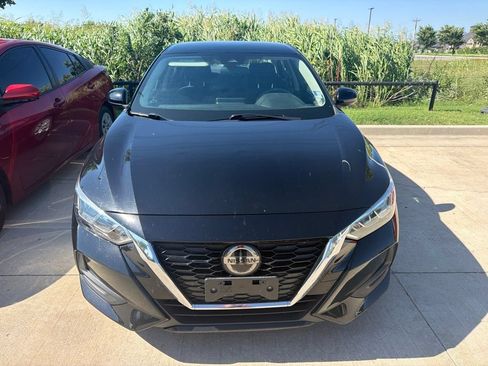 Used 2021 Nissan Sentra S FWD image 2