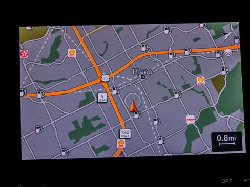 Used 2017 Porsche Macan Turbo image 24