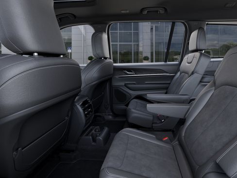 New 2026 Jeep Grand Cherokee L 4WD image 23