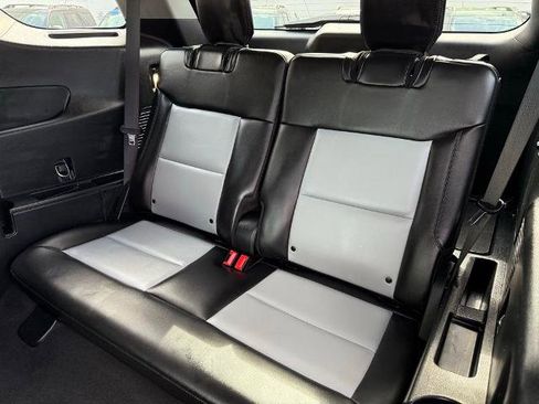 Certified 2022 Ford Explorer XLT w/ Equipment Group 202A image 9