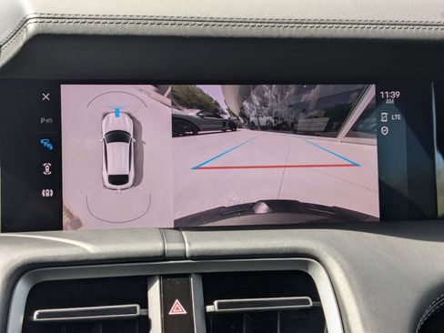 New 2024 Porsche Taycan 4S AWD/4WD image 18