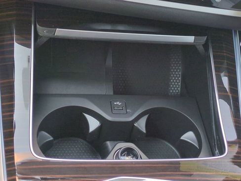 Used 2026 BMW X5 xDrive50e image 23