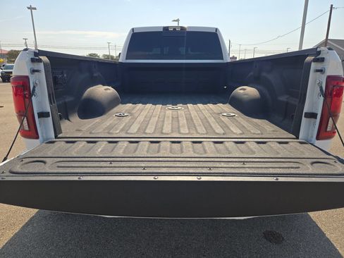 Used 2026 RAM 3500 Longhorn AWD/4WD image 25
