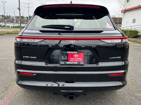 New 2026 Toyota Crown Signia image 6