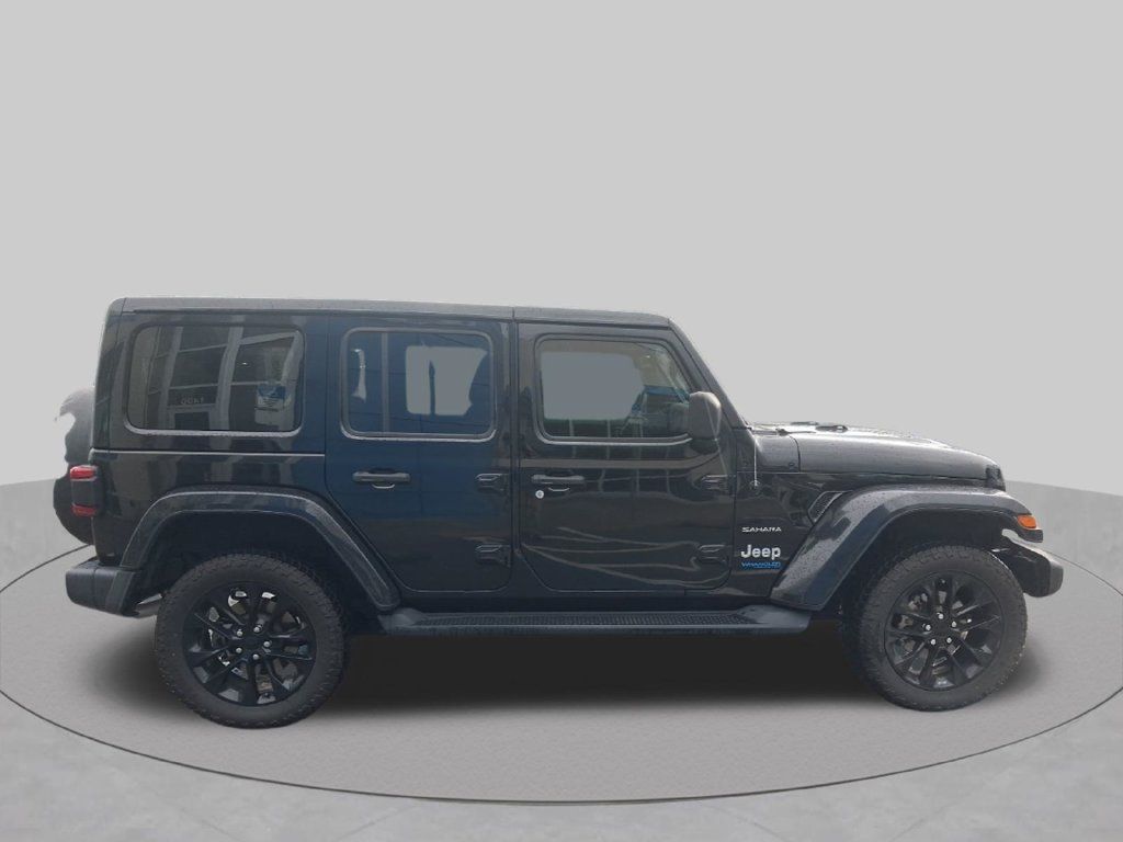 Used 2021 Jeep Wrangler Unlimited Sahara w/ Cold Weather Group AWD/4WD image 4