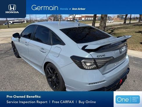 Used 2023 Honda Civic Sport image 10