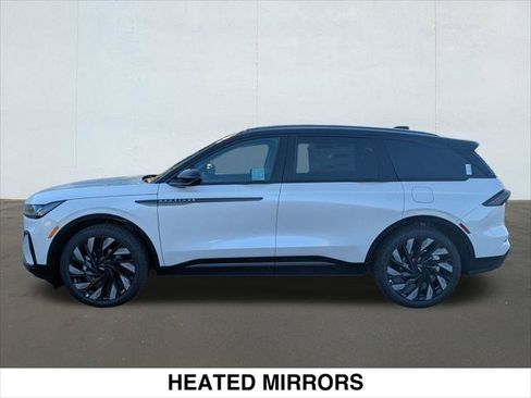 New 2026 Lincoln Nautilus Reserve w/ Jet Appearance Package AWD/4WD image 3