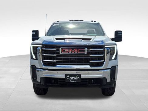New 2025 GMC Sierra 3500 SLE image 4