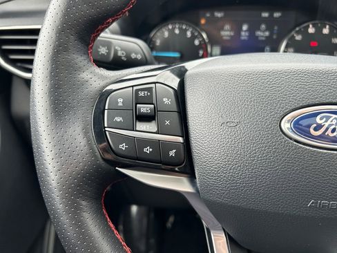 Used 2023 Ford Explorer ST-Line image 17