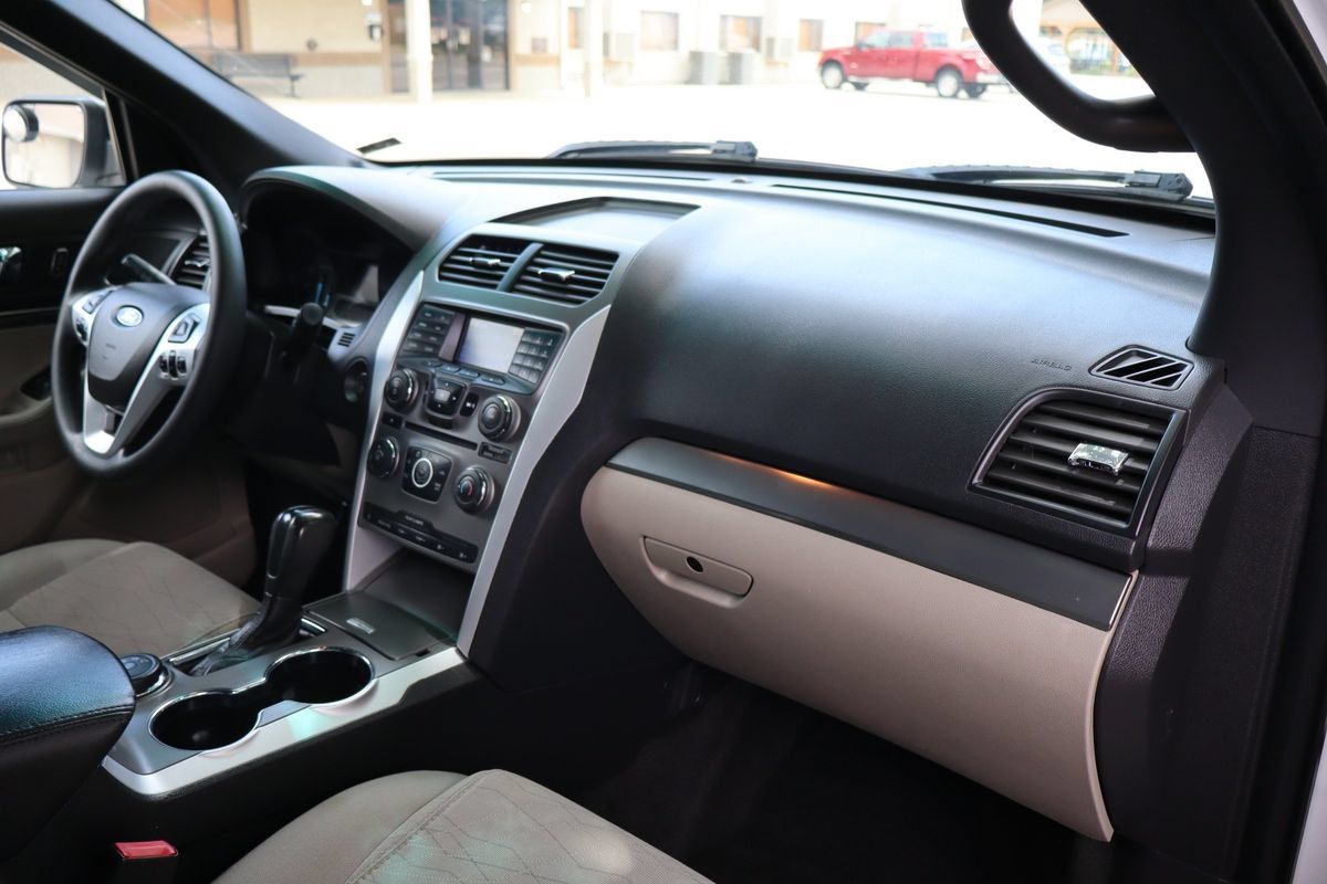 Used 2015 Ford Explorer 4WD image 17