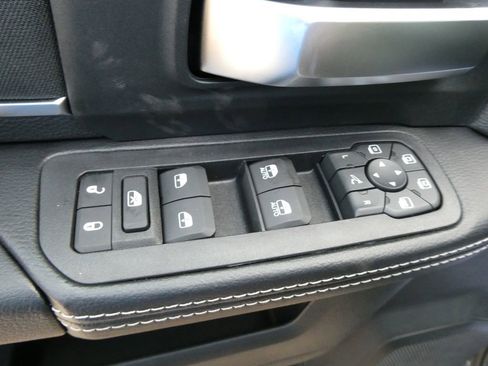 New 2026 RAM 2500 Big Horn AWD/4WD image 19