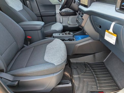 New 2026 Ford Maverick XLT w/ XLT Luxury Package image 25