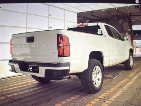 Used 2022 Chevrolet Colorado LT w/ Fleet Safety Package image 4