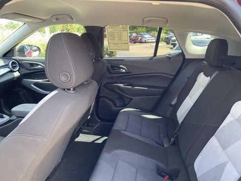 Used 2024 Chevrolet Trax LS FWD image 17