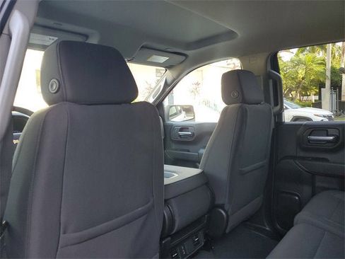 New 2025 Chevrolet Silverado 1500 Custom image 8