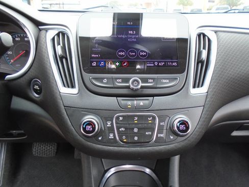 Used 2021 Chevrolet Malibu LT w/ Midnight Edition image 16