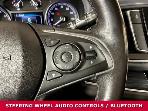 Used 2019 Buick Enclave Essence FWD image 11