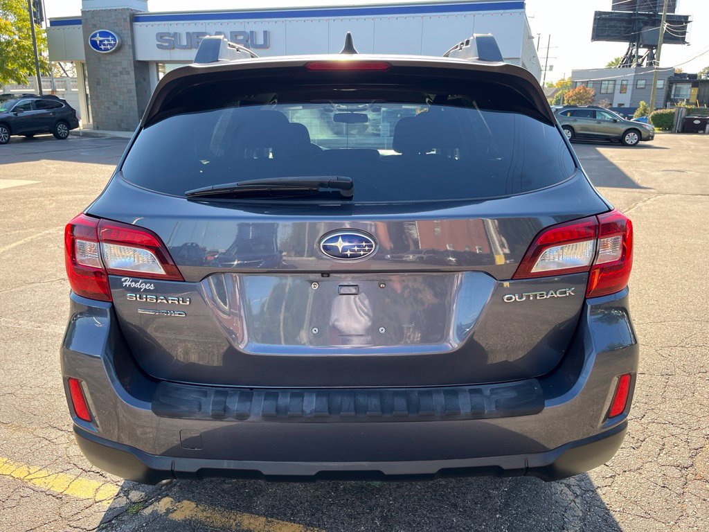 Used 2016 Subaru Outback 2.5i Premium AWD/4WD image 4
