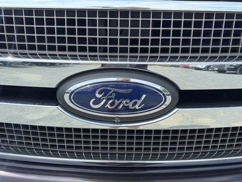 Used 2018 Ford F150 King Ranch w/ Equipment Group 601A Luxury AWD/4WD image 28