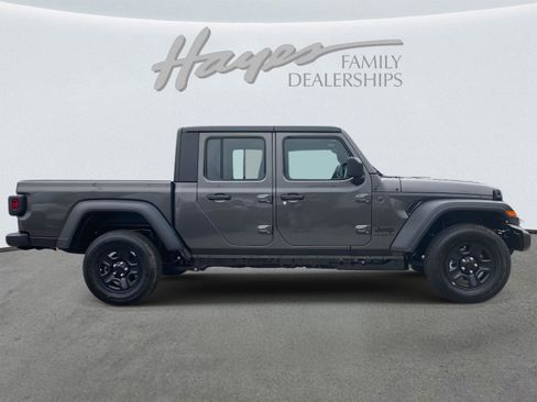 New 2026 Jeep Gladiator Sport image 3