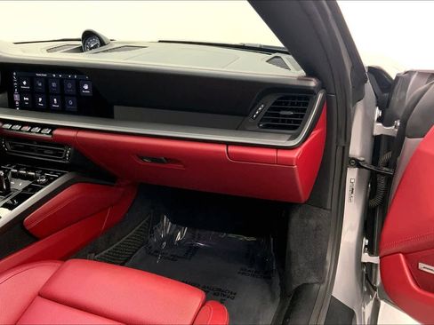 Used 2020 Porsche 911 Carrera S RWD image 25