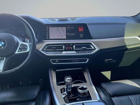 Used 2019 BMW X5 xDrive40i w/ M Sport Package image 9