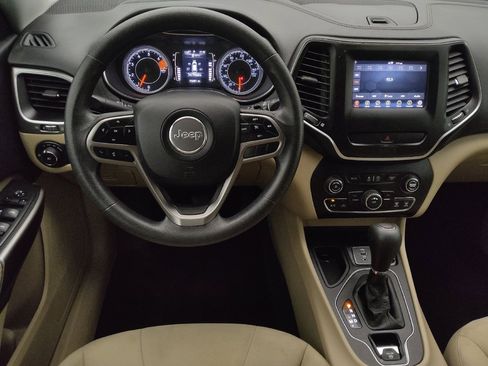 Used 2019 Jeep Cherokee Latitude w/ Popular Appearance Group image 22