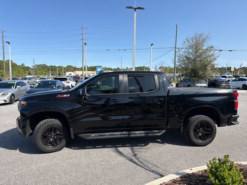 Used 2020 Chevrolet Silverado 1500 LT Trail Boss image 4