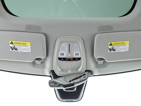 Used 2025 Volvo XC90 B6 Plus AWD/4WD image 18