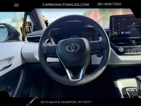 Used 2026 Toyota Corolla SE FWD image 10