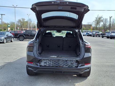 Used 2025 Chevrolet Equinox EV RS image 12