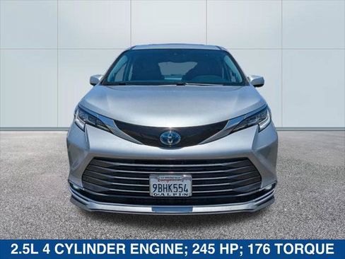 Used 2022 Toyota Sienna Limited AWD/4WD image 8