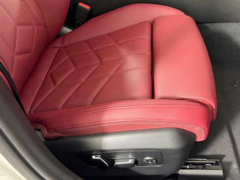 Used 2026 BMW 530i w/ M Sport Package RWD image 31
