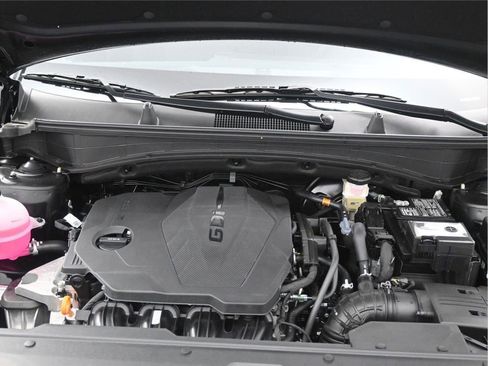 New 2026 Kia Sportage LX FWD image 11