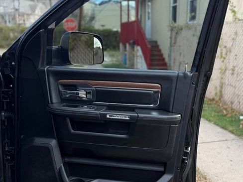 Used 2018 RAM 2500 Laramie w/ Sport Appearance Group image 29