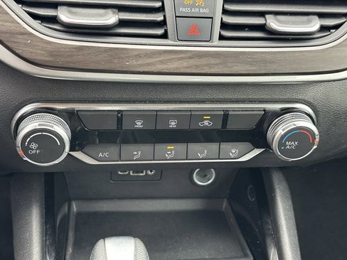 Used 2024 Nissan Altima 2.5 SV image 26