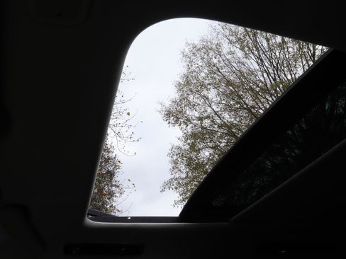 Used 2023 Land Rover Range Rover Long Wheelbase Autobiography image 29